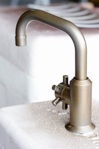 play kitchen faucet